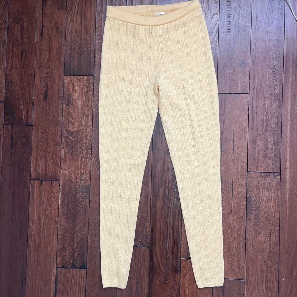 Alo Yoga Butter yellow pointelle leggings XS
